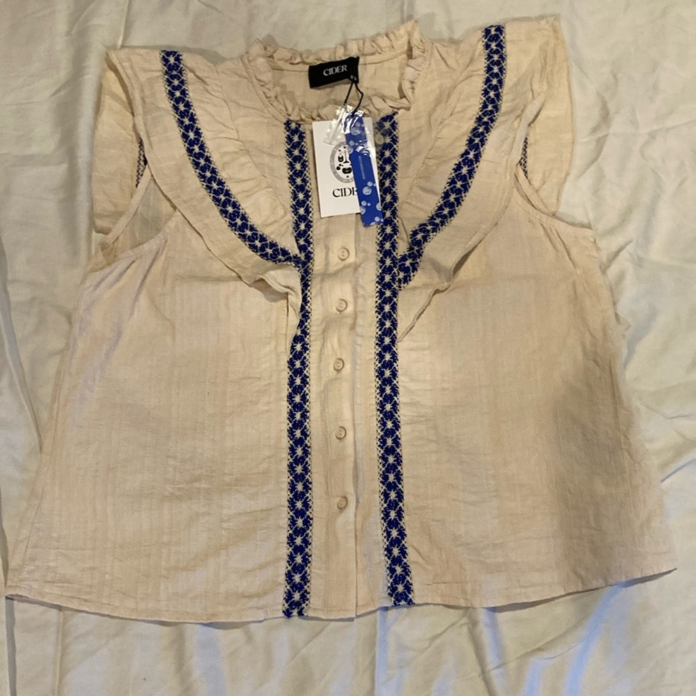 Cider Cream Top with Navy Lace Trim